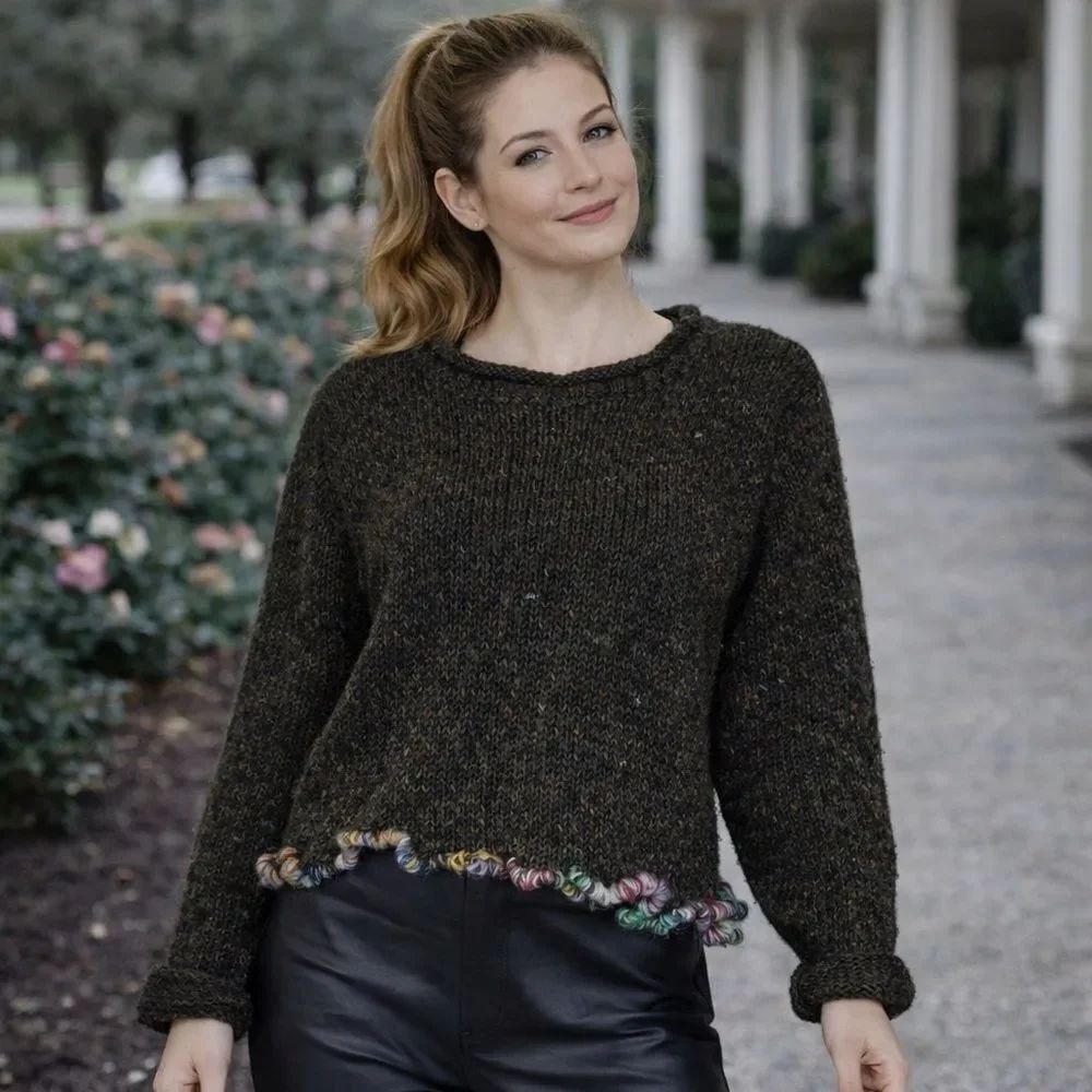 🍀 Aran Crafts 100% Wool Sweater | Made in Ireland | Cozy & Unique Hem Detail 🍀
